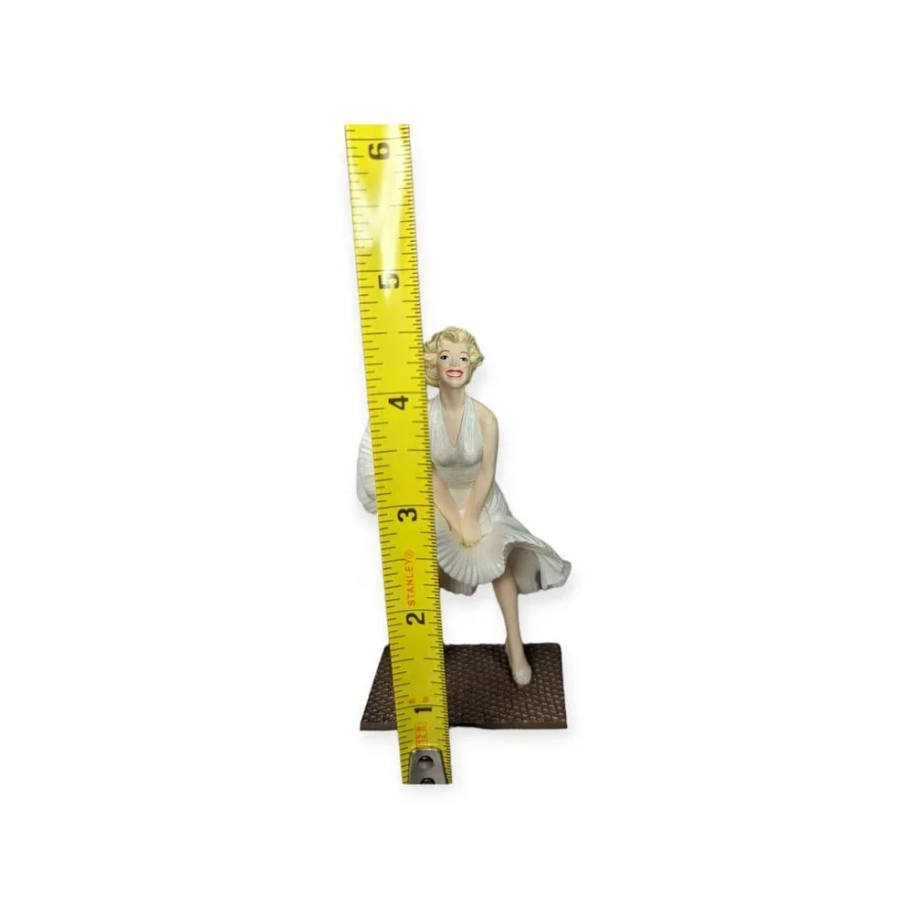 Vintage Hallmark Keepsake Ornament 1998 Marilyn Monroe Collector's Series